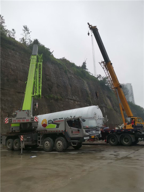 哈尔滨市“不怕风雨冻”—— 吊车的 “恶劣环境适应” 技术